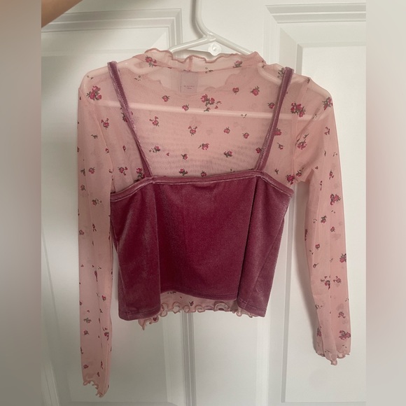 Old Navy Girls Floral Mesh and Velvet Pink Top - Picture 4 of 5